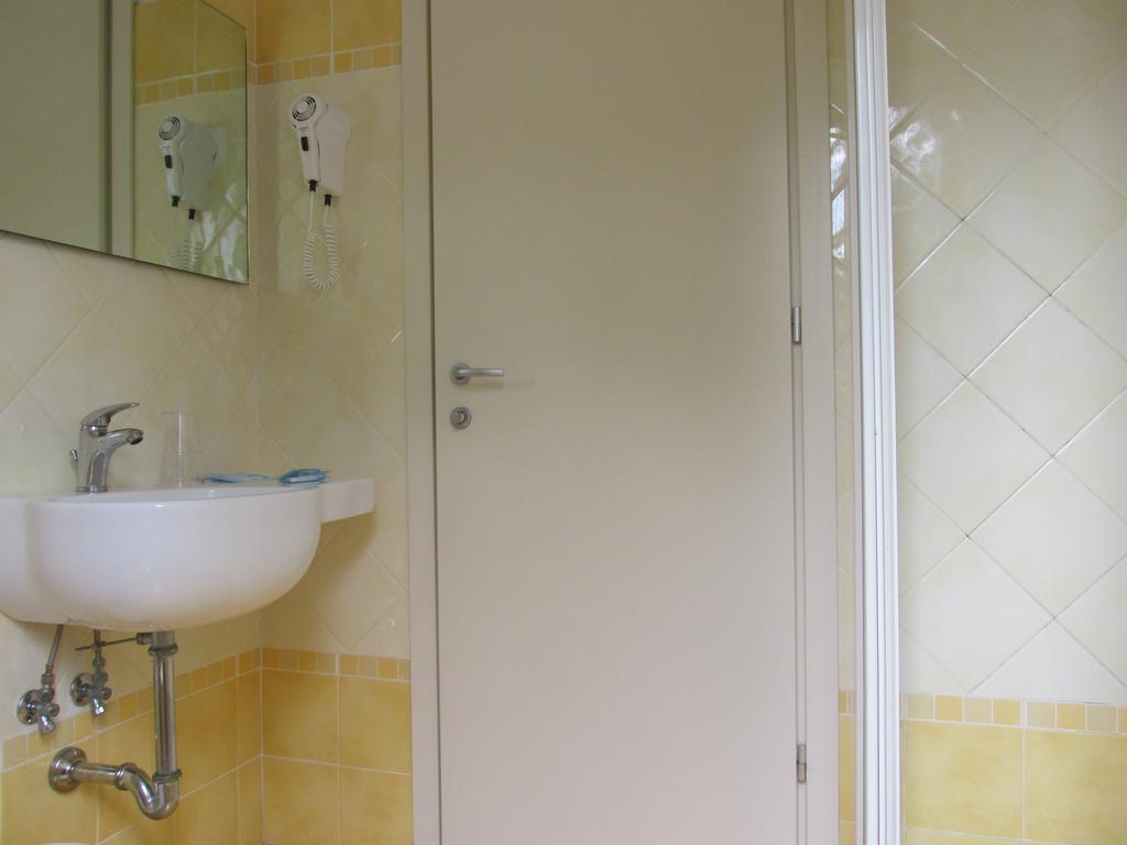 Hotel Helvetia Milano Marittima Camera foto
