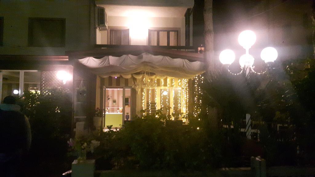 Hotel Helvetia Milano Marittima Esterno foto