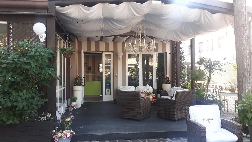 Hotel Helvetia Milano Marittima Esterno foto