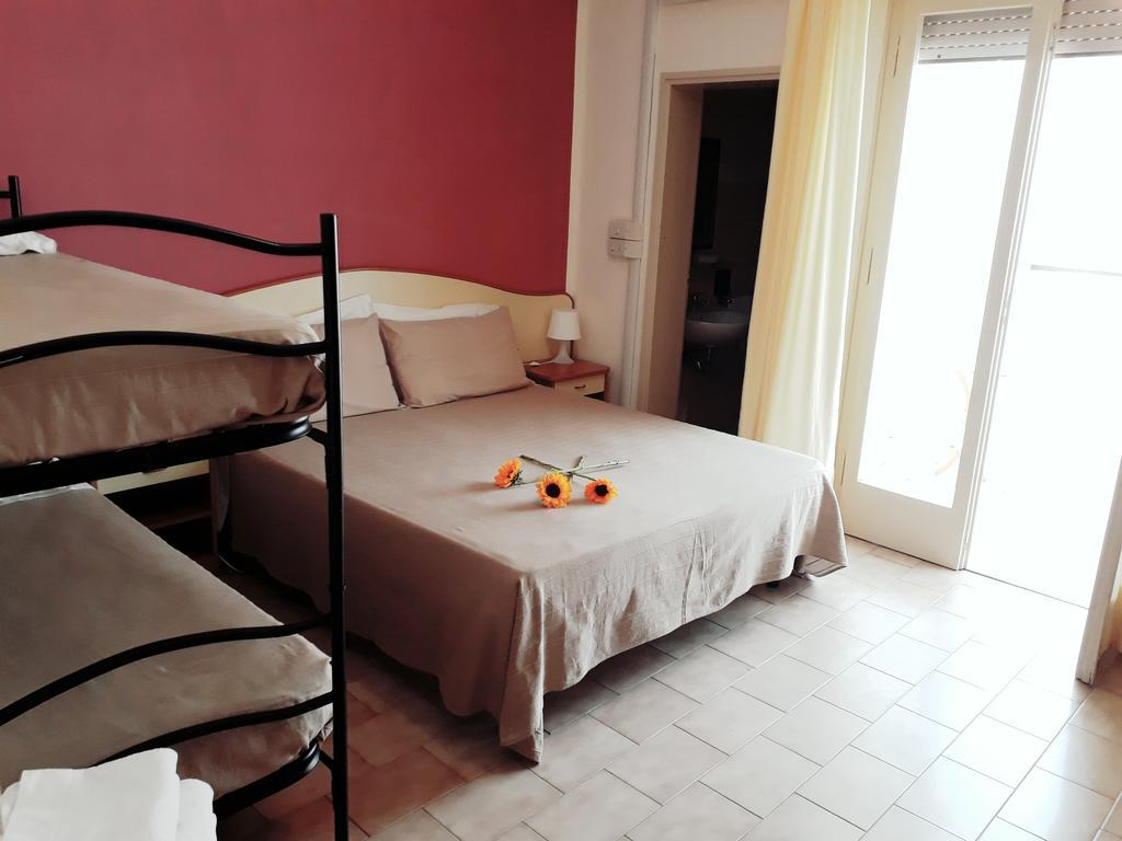 Hotel Helvetia Milano Marittima Esterno foto