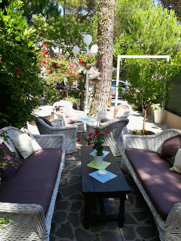 Hotel Helvetia Milano Marittima Esterno foto