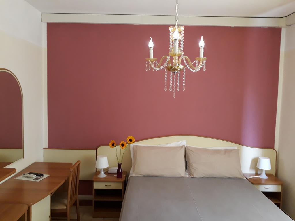 Hotel Helvetia Milano Marittima Esterno foto